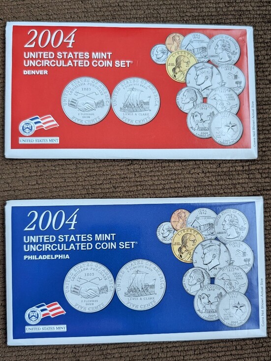 2004 United States Mint Uncirculated Coin Set - Denver & Philadelphia